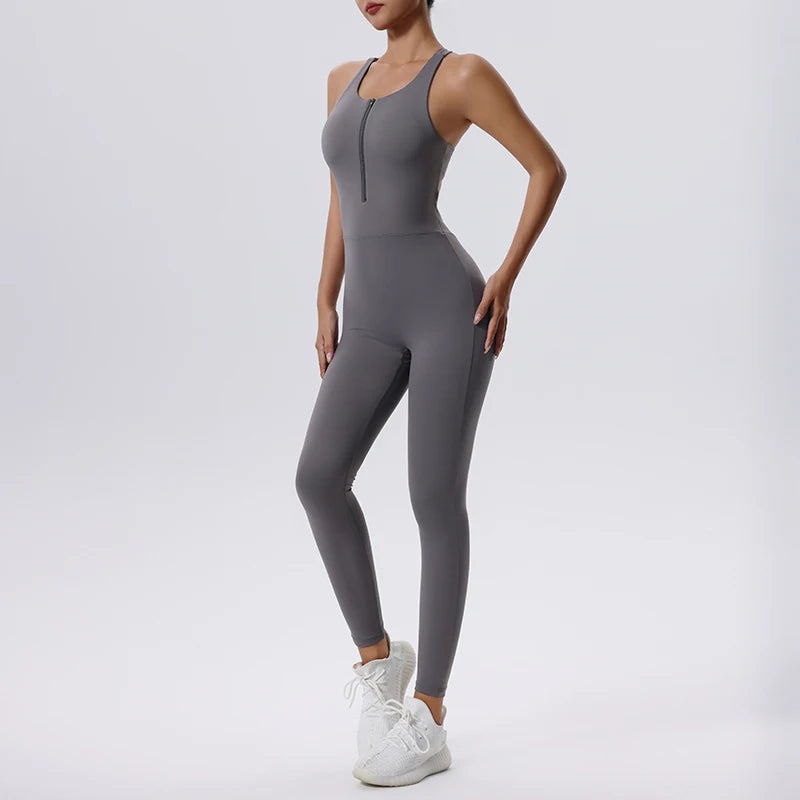 Slim sleeveless yoga jumpsuit for women – all-year-round sporty jumpsuit