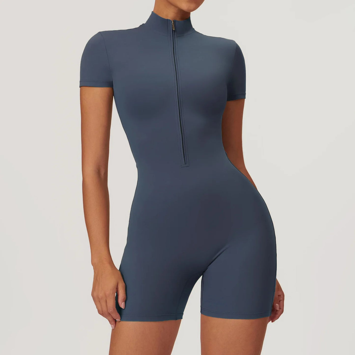 Naisten lyhytlahkeinen jumpsuit