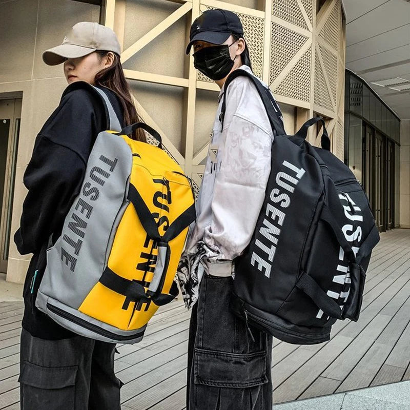 Spacious sports bag for the gym