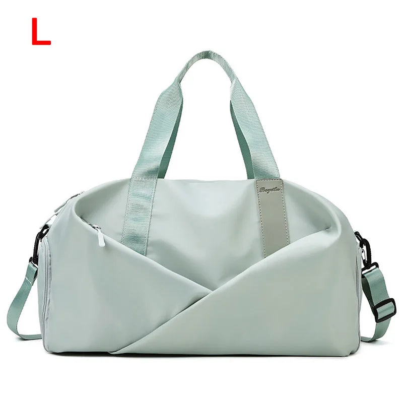 Women's sports bag for the gym