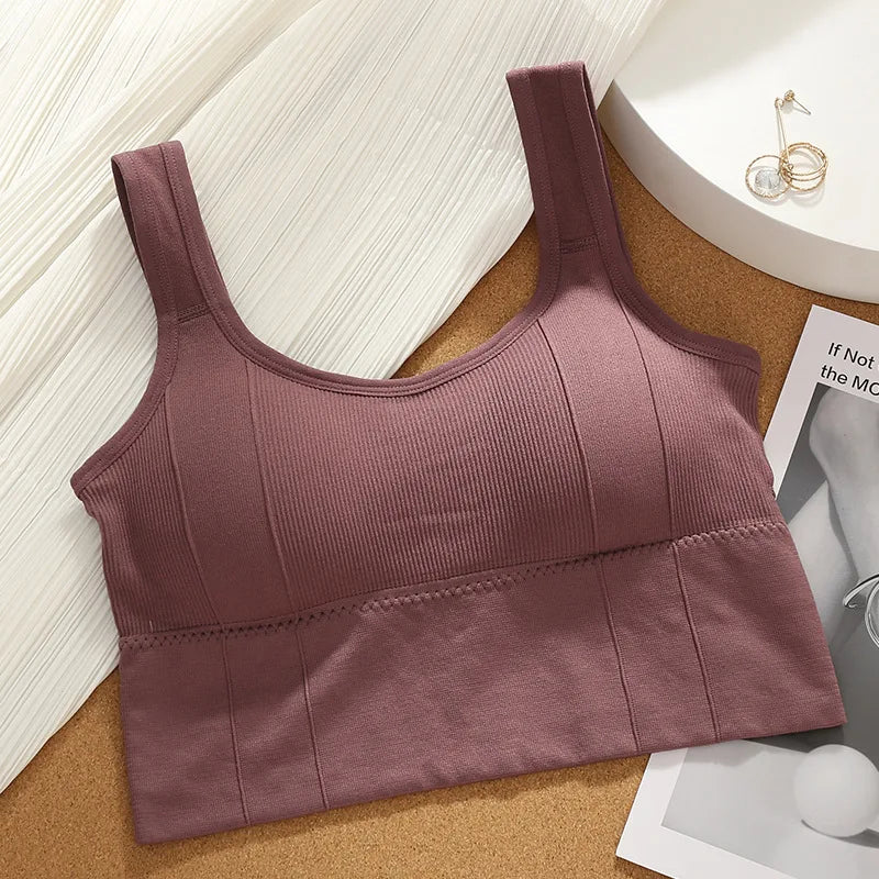 Women's seamless sports bras 