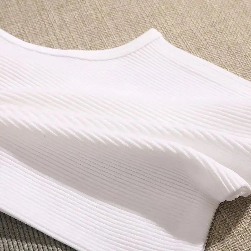 Workout top for yoga, gym and leisure 