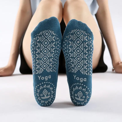 Korkealaatuiset liukumattomat pilates-sukat-tossut naisille