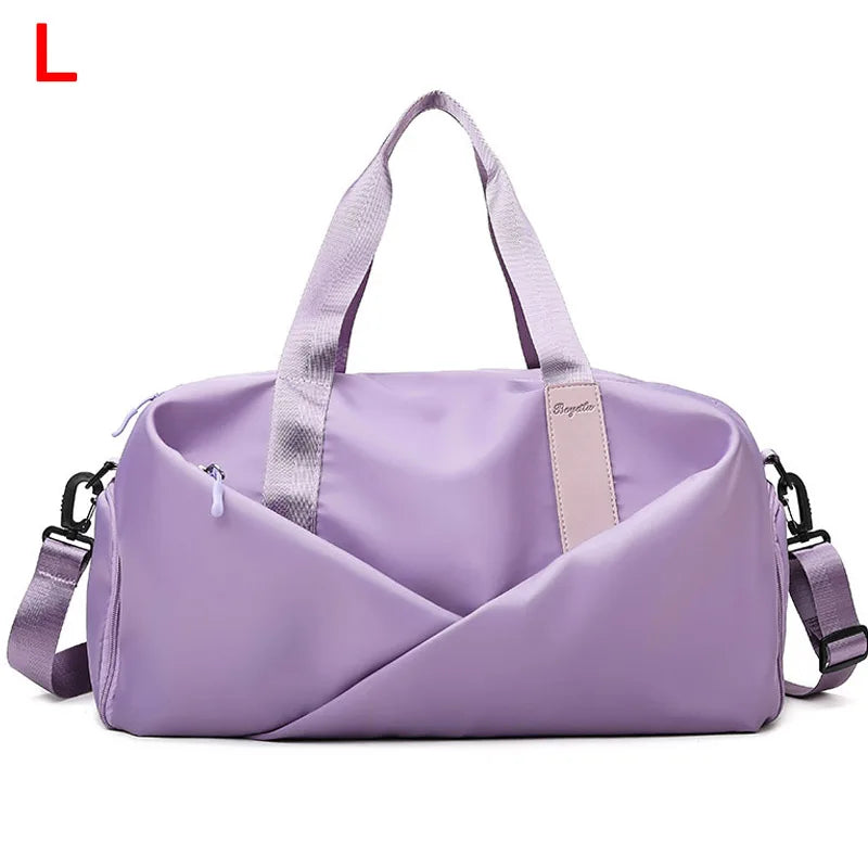 Women's sports bag for the gym