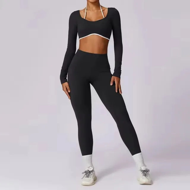Two-piece outfit - long-sleeved or sleeveless top