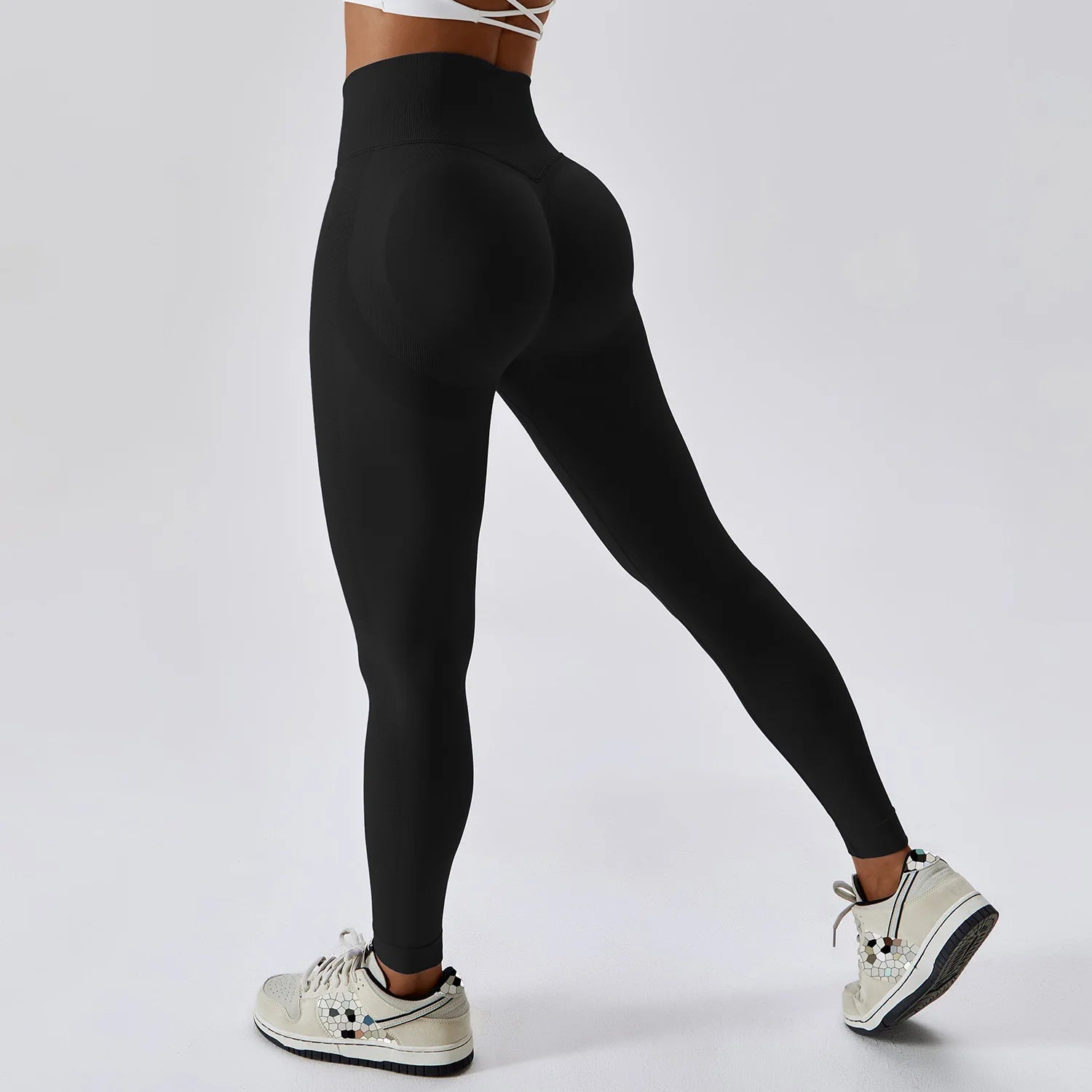 Yoga and sports leggings for women, high waisted. 