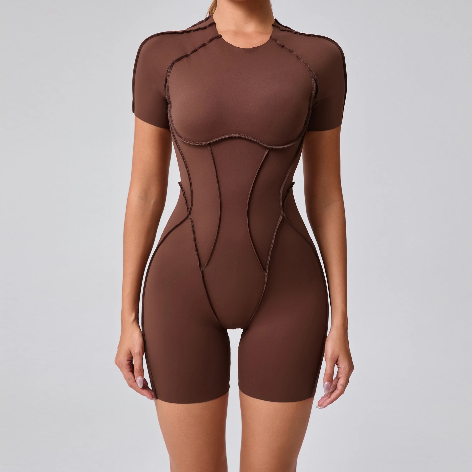 Women's short workout outfit – Open back