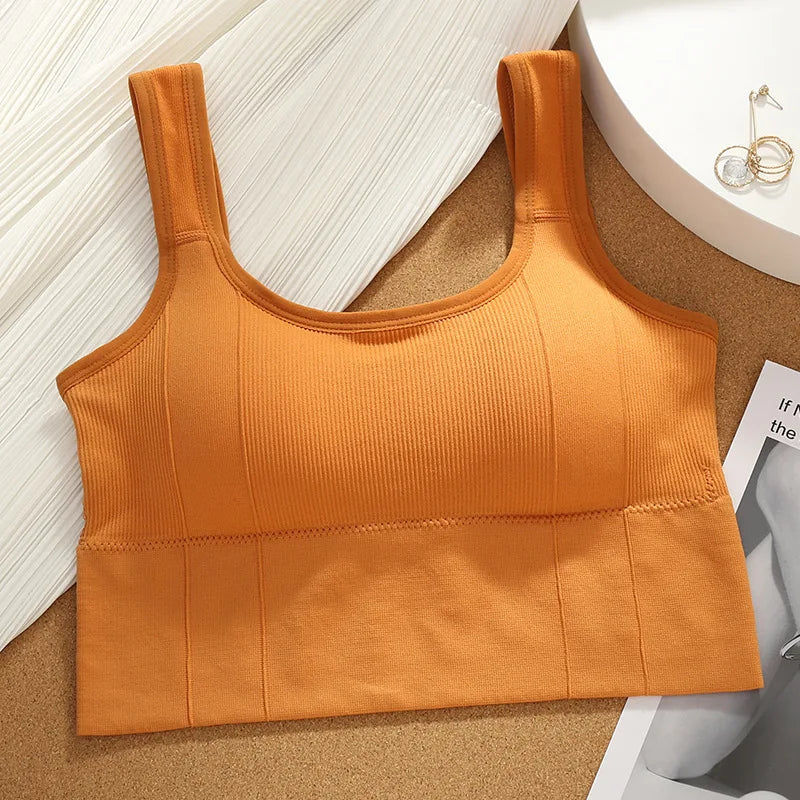 Women's seamless sports bras 