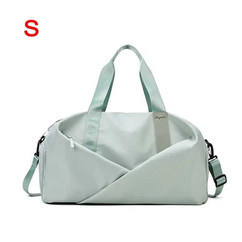 Women's sports bag for the gym