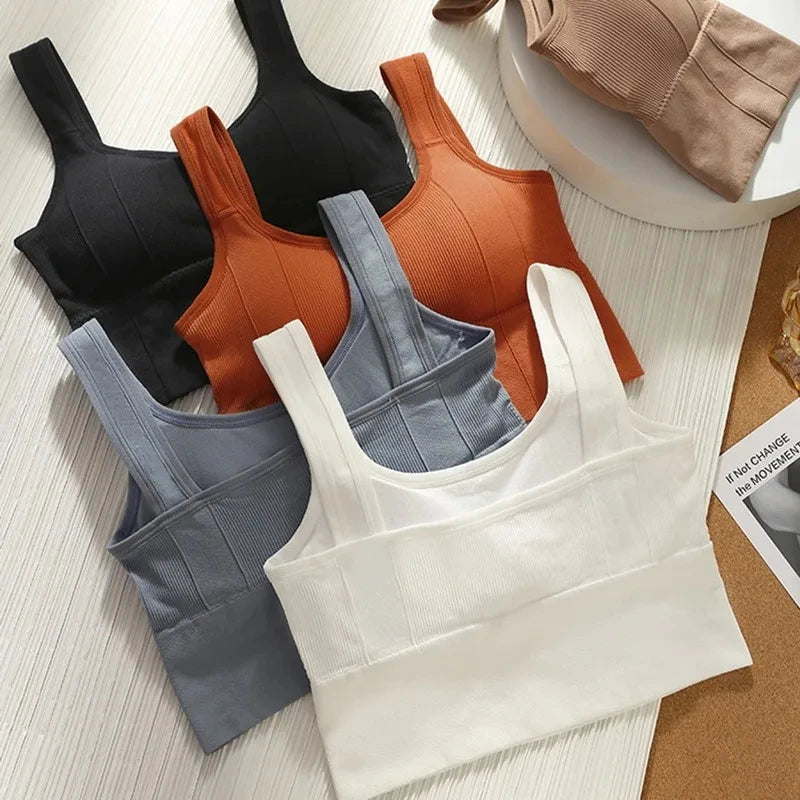 Women's seamless sports bras 