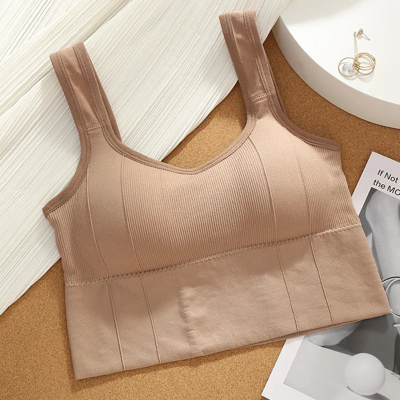 Women's seamless sports bras 