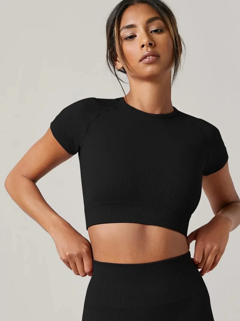 Women's seamless yoga shirt 